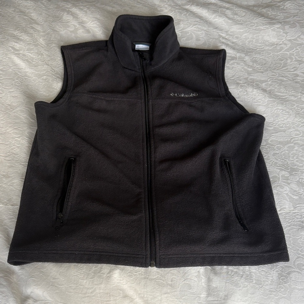 columbia fleece vest